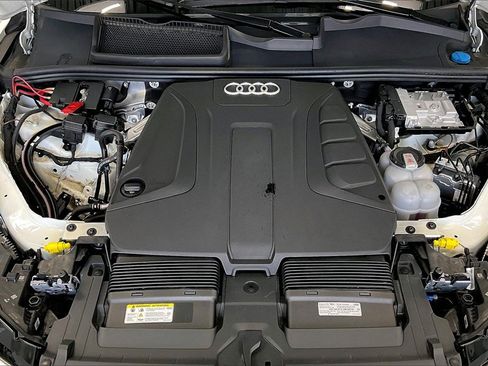 Used 2025 Audi Q7 2.0T Premium image 29