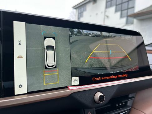 New 2026 Toyota Crown Signia image 23