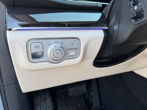 New 2026 Mercedes-Benz GLE 450 4MATIC image 26