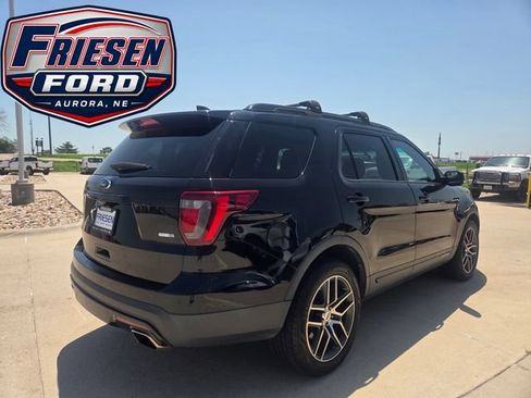 Used 2017 Ford Explorer Sport AWD/4WD image 7