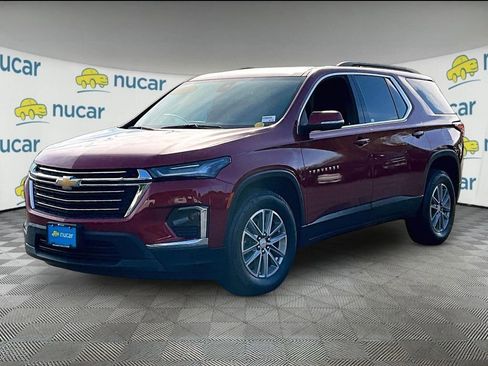 Used 2023 Chevrolet Traverse LT AWD/4WD image 3
