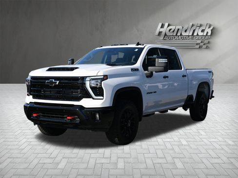 Used 2026 Chevrolet Silverado 2500 LT w/ Trail Boss Package image 6