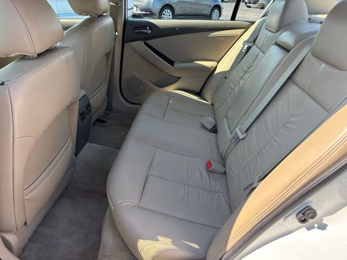 Used 2012 Nissan Altima 3.5 SR w/ Sport Pkg FWD image 20