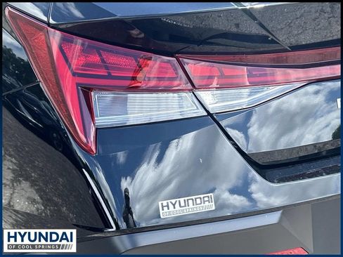 New 2026 Hyundai Elantra Limited FWD image 13