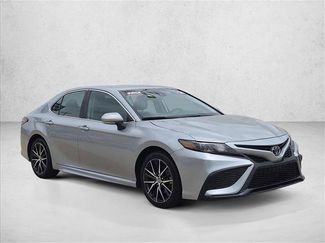 Used 2024 Toyota Camry SE FWD video 3