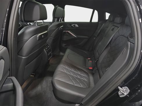 Certified 2025 BMW X6 M60i w/ Dynamic Handling Package image 10