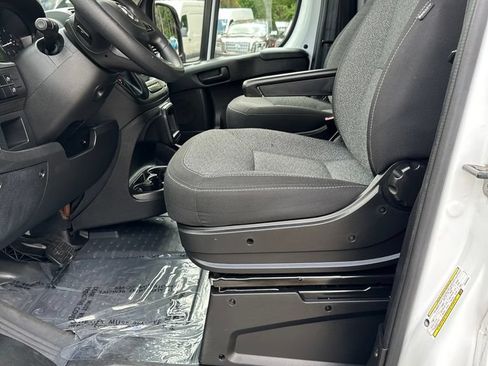 Used 2023 RAM ProMaster 2500 FWD image 13