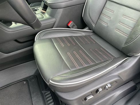 Used 2024 GMC Sierra 2500 AT4X image 24