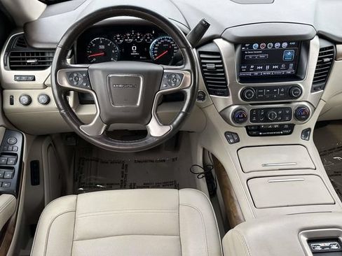 Used 2019 GMC Yukon Denali w/ Denali Ultimate Package AWD/4WD image 14