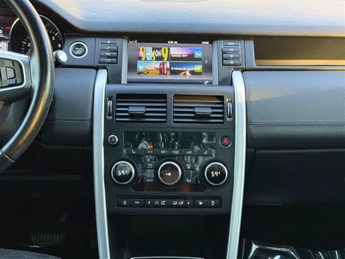 Used 2018 Land Rover Discovery Sport HSE AWD/4WD image 35