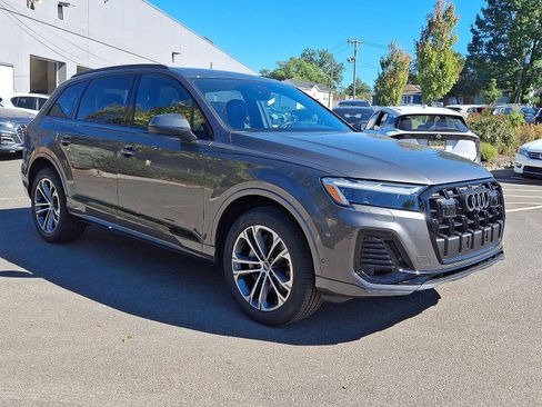 New 2026 Audi Q7 Premium image 10