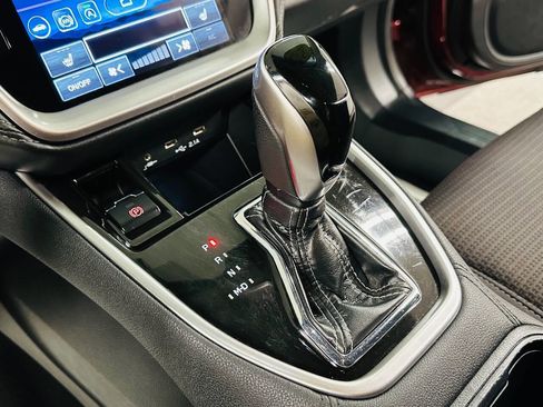 Used 2020 Subaru Outback Premium image 13