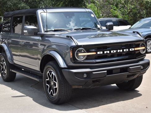 Used 2023 Ford Bronco Outer Banks AWD/4WD image 4