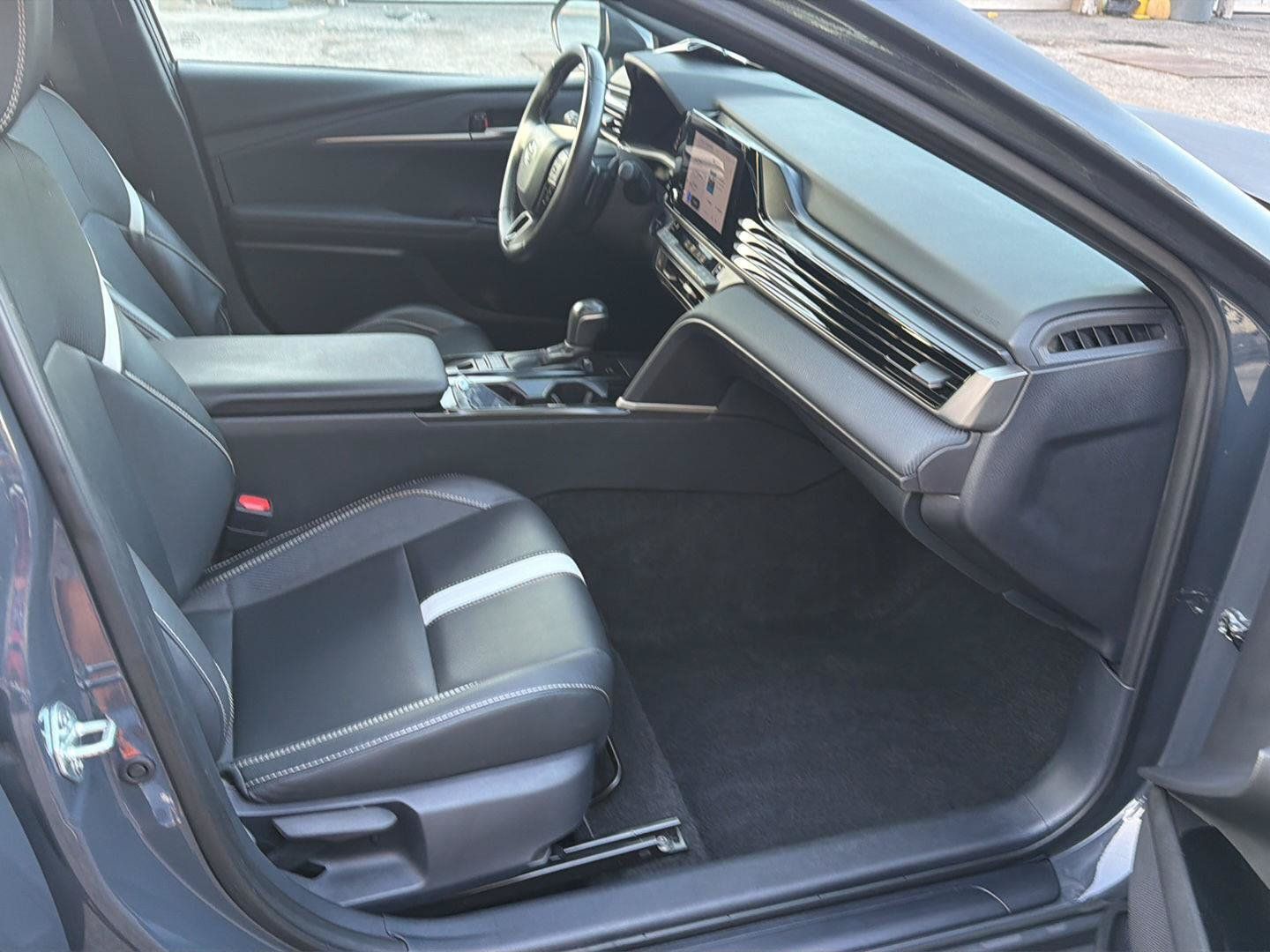 Certified 2025 Toyota Camry SE FWD image 13