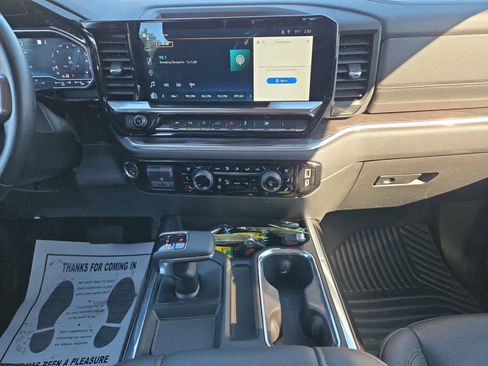 Used 2023 Chevrolet Silverado 1500 LTZ image 11