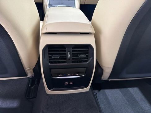 Used 2025 BMW i4 xDrive40i w/ Parking Assistance Package image 24