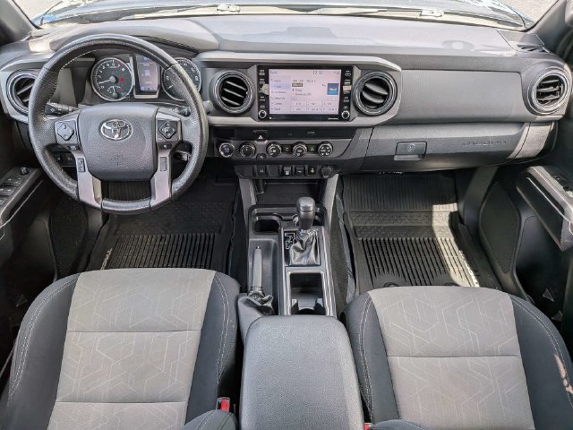 Used 2020 Toyota Tacoma TRD Off-Road AWD/4WD image 14