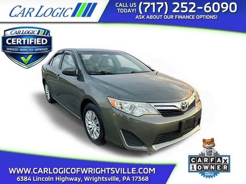 Used 2014 Toyota Camry LE FWD image 1