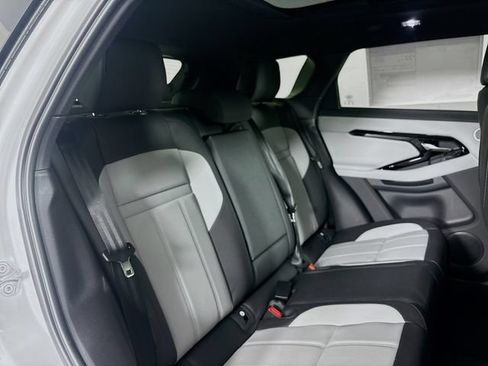 Used 2026 Land Rover Range Rover Evoque Dynamic SE AWD/4WD image 27
