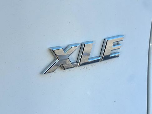 Certified 2025 Toyota RAV4 XLE FWD image 32
