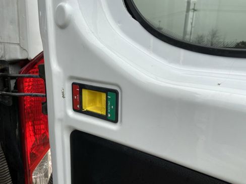 Used 2023 Ford Transit 250 Medium Roof w/ Load Area Protection Package image 22