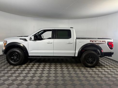 Used 2025 Ford F150 Raptor AWD/4WD image 11