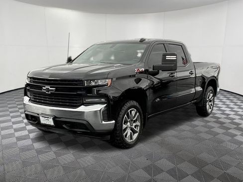 Used 2020 Chevrolet Silverado 1500 LT w/ All-Star Edition image 3