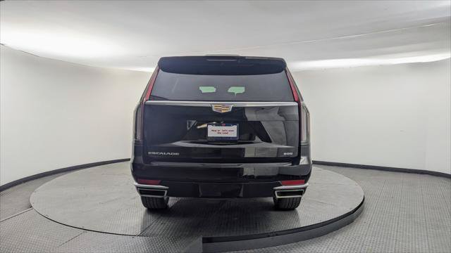 Used 2023 Cadillac Escalade Luxury w/ LPO, Floor Liner Package RWD image 7