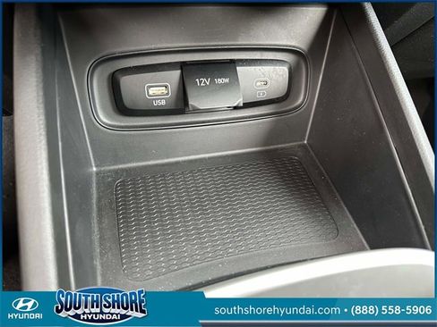 Certified 2023 Hyundai Venue SEL w/ Cargo Package image 32