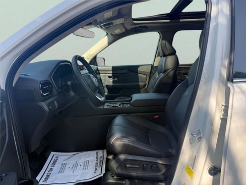 New 2026 Honda Pilot Touring image 9