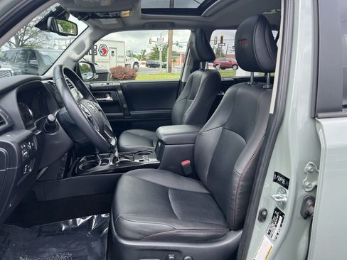 Used 2023 Toyota 4Runner TRD Off-Road Premium w/ Off Road Premium Plus Package AWD/4WD image 13