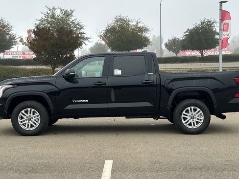 New 2026 Toyota Tundra SR5 AWD/4WD image 9