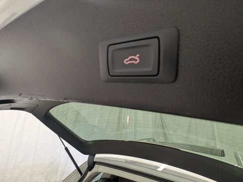 Used 2015 Audi A4 Premium Plus w/ Technology Package image 28