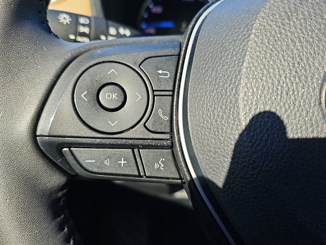 Used 2022 Toyota RAV4 XLE Premium AWD/4WD image 20