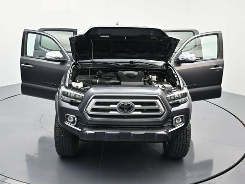 Used 2022 Toyota Tacoma Limited AWD/4WD image 46