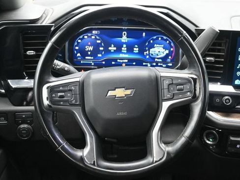 Used 2024 Chevrolet Silverado 2500 LT AWD/4WD image 22