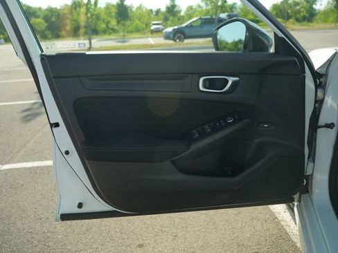 Used 2024 Honda Civic Sport image 14