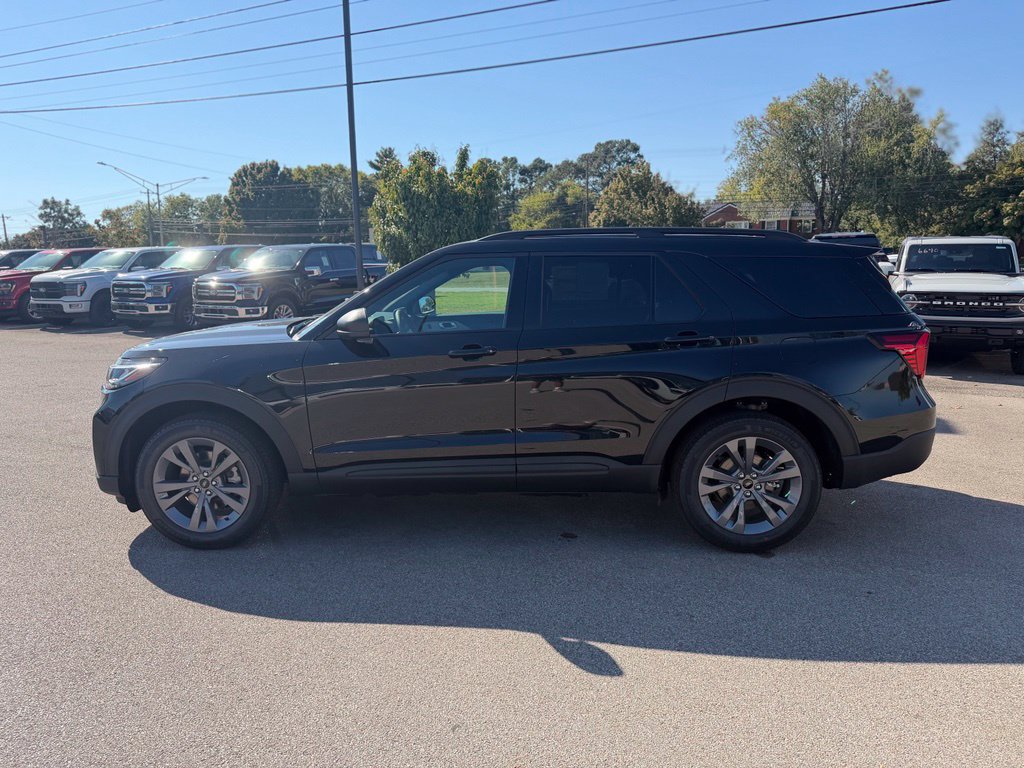 New 2027 Ford Explorer Active w/ Active Comfort Package AWD/4WD image 4