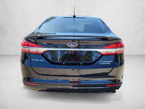 Used 2018 Ford Fusion Titanium FWD image 6