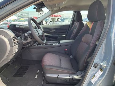 New 2026 Nissan Sentra SR FWD image 32