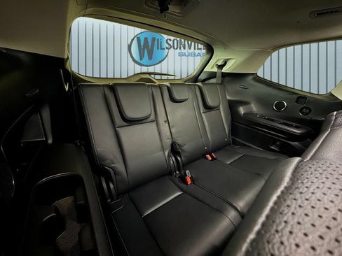 Used 2023 Subaru Ascent Limited AWD/4WD image 8