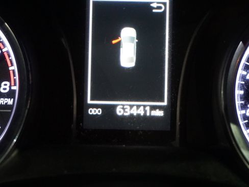 Used 2019 Toyota Camry LE image 9