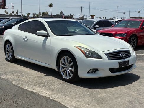 Used 2012 INFINITI G37 Journey w/ Premium Pkg RWD image 11