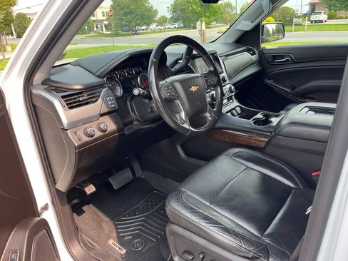 Used 2016 Chevrolet Tahoe LT w/ Luxury Package AWD/4WD image 10