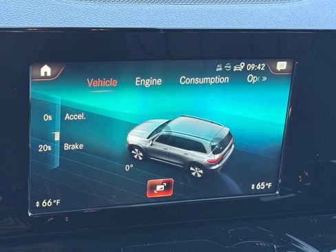 Used 2021 Mercedes-Benz GLB 250 image 29