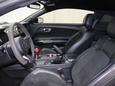 Used 2016 Ford Mustang Shelby GT350 w/ Technology Package RWD image 16