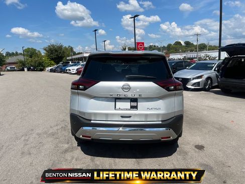 Used 2023 Nissan Rogue Platinum w/ Platinum Premium Package FWD image 7