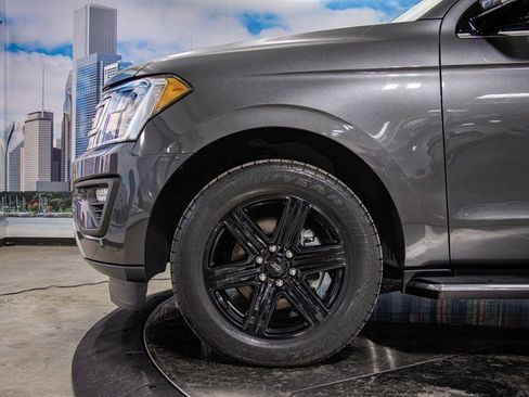 Used 2020 Ford Expedition XLT w/ Equipment Group 202A image 7