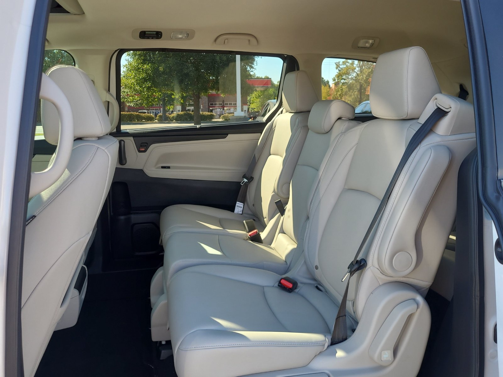 New 2027 Honda Odyssey EX-L image 13
