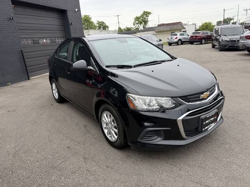 Used 2017 Chevrolet Sonic LT FWD image 3